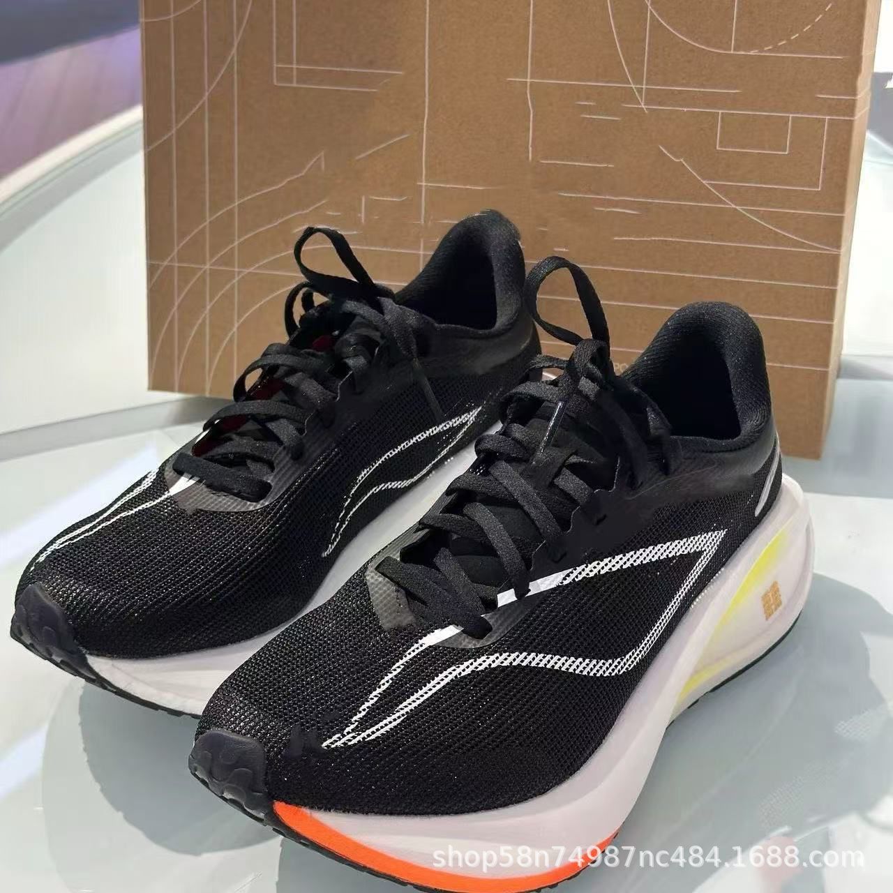 Nieuwe ultralichte sportschoen - Men'S Training Shoes recensie en prijs